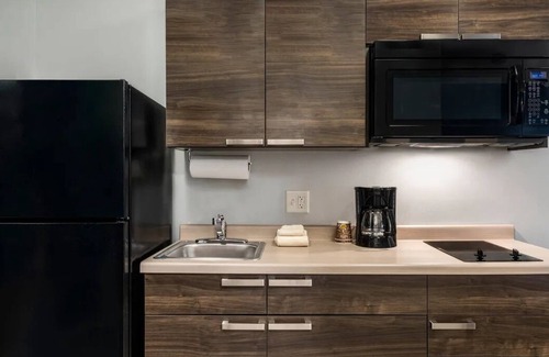 Tucson Hotel | Perfect Location – Stay Near Outdoor Adventures in Tucson