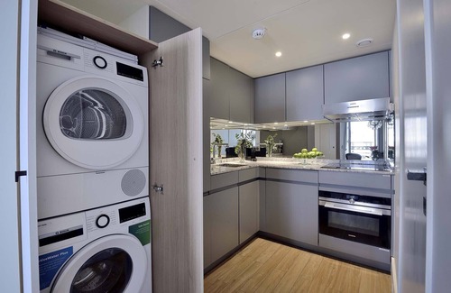 Paris City Center Apartment | Perfect Luxury for 2! Historic & Central Ile de la Cite nr Notre Dame