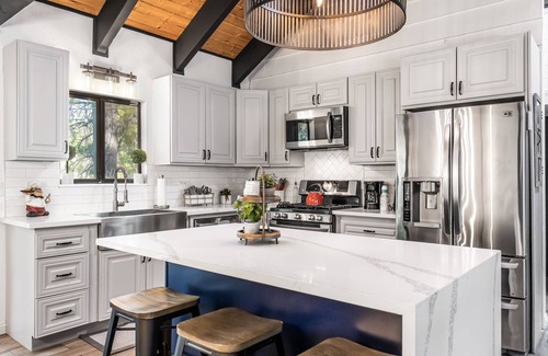 Fox Farm Ski Chalet | Perfect Mountain Modern Chalet-5 min to the slopes