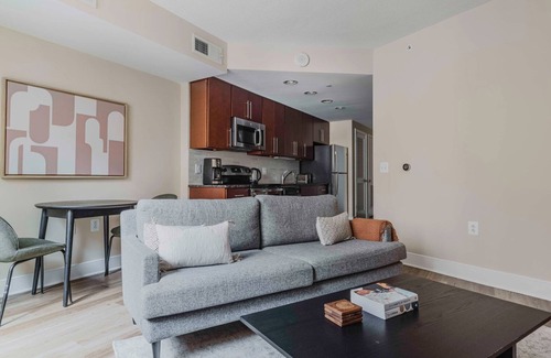 Mount Vernon Triangle Apartment | Perfect Mt Vernon 1BR w/Gym, Pool & Security, near Metro, by Blueground