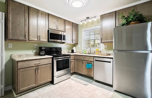 Fayetteville House | Perfect North Fayetteville Private Getaway!