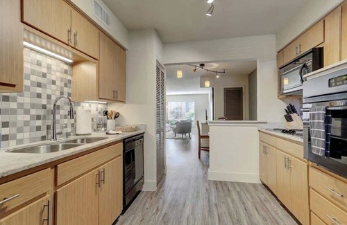 Uptown Apartment | Perfect Perk Marquee Uptown Unit 121 Galleria 2br 2ba