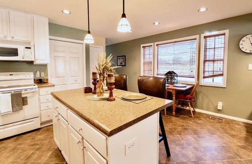 Historic Oakwood House | Perfect Private Getaway Near Downtown Raleigh!