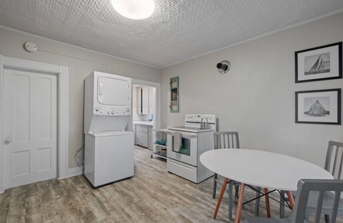 Rimmon Heights Apartment | Perfect Size For Short & Mid Term Stays