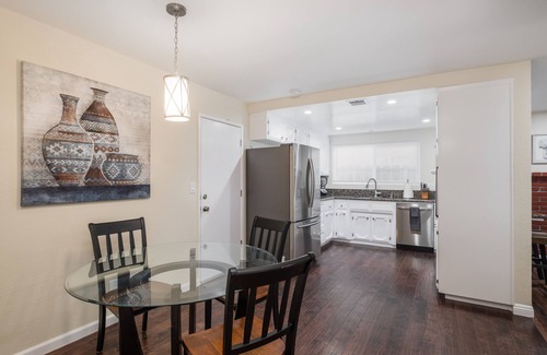 Clovis House | Perfect Summer Retreat in Clovis w Swimming Pool