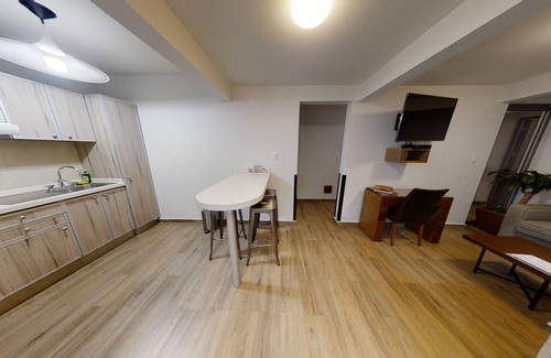 Reforma Apartment | Perfect sunny suite at Reforma S3
