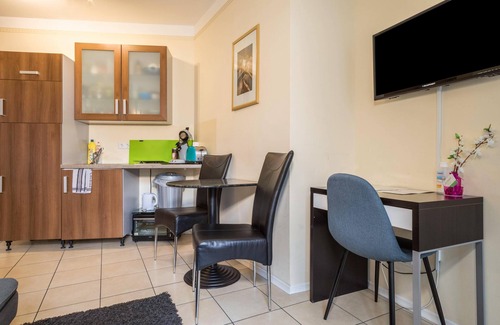 Insel Apartment | Perfectly Located Vacation Apartment "Seenaah" on Lindau Island close to Lakeshore with Wi-Fi & Terrace; Pets Allowed