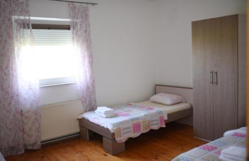Canton 10 Apartment | Perisa