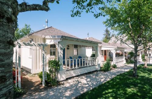 Seabrook House | Periwinkle Cottage by Seabrook Hospitality