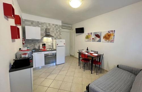 Porto d'Ascoli Apartment | {Perla d'aMare ~ Rubino} Elegant apartment a stone's throw from the sea