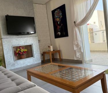 Marina Apartment | PERLA SAÏDIA APPART XXL Clima IPTV Piscine Parking Jardin