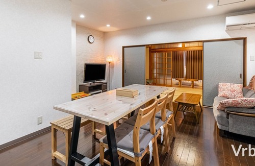 Minato House | Permitted $ 170m2, large groups can stay, convenient access to major tourist spots, right in front of a convenience store