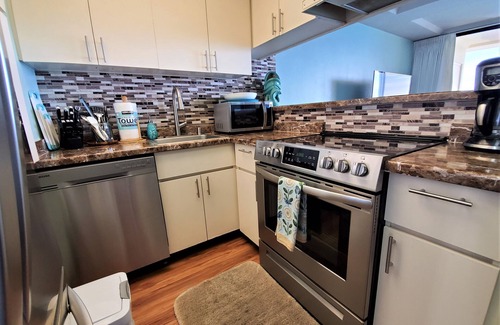 Makaha Condo | Permitted Hawaiian Princess - High floor, amazing view, ocean, turtles, sunsets