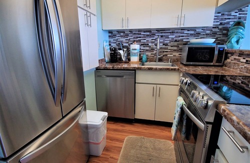 Makaha Condo | Permitted Hawaiian Princess - High floor, amazing view, ocean, turtles, sunsets