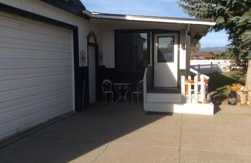 Clawson House | Pert-Nere-A-Ranch Hot Tub Teton Views Getaway!