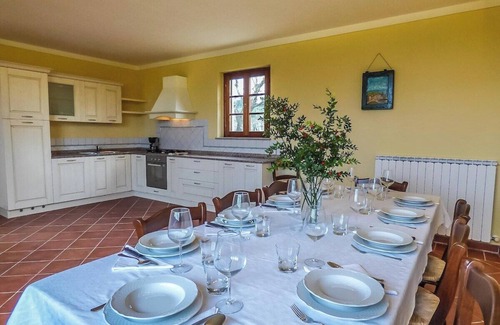SantʼAndrea di Compito Villa | Pescheto - private pool villa, aircon, WiFi, Lucca