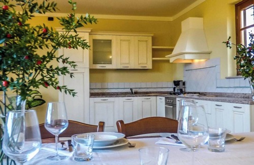 SantʼAndrea di Compito Villa | Pescheto - private pool villa, aircon, WiFi, Lucca