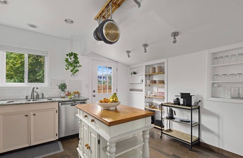 Beaverton House | Pet and Kid Friendly, Hot Tub, Steps to Downtown