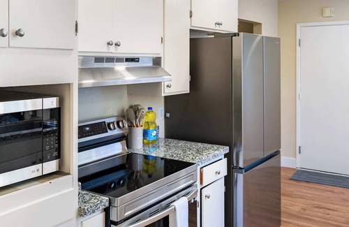 Foothill Farms House | Pet & Family-Friendly, 4BR Grill & Chill