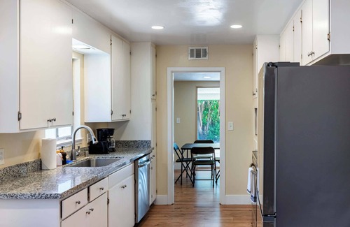 Foothill Farms House | Pet & Family-Friendly, 4BR Grill & Chill