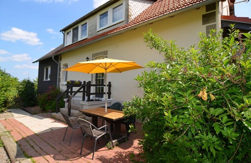 Stormbruch House | Pet-friendly mansion in the Hochsauerland region with garden and terrace
