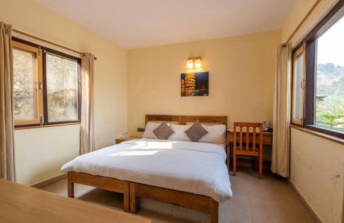 Kaul House | Pet-Friendly 2 bedroom mountain view cottage