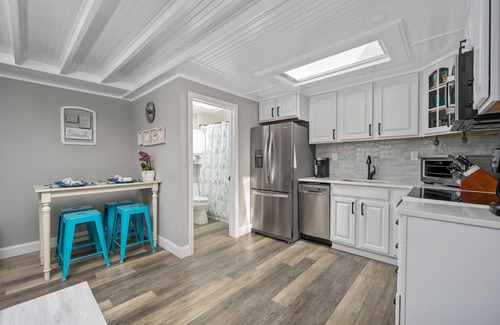 South Beach Haven Condo | PET Friendly 2BR OCEANFRONT Building Perfect for Couple or Small Family