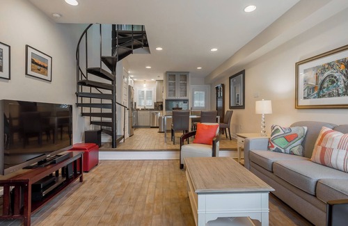 Country Club Estates House | Pet Friendly 2BR Townhouse Downtown Rehoboth Beach w/Pool & Parking