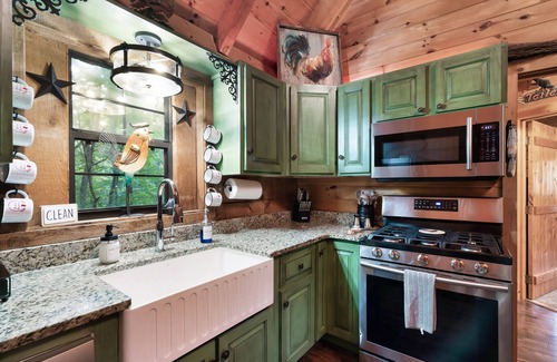 Sevierville Cabin | Pet Friendly! 3 Decks, Hot Tub, Fire Pit, Games, Views