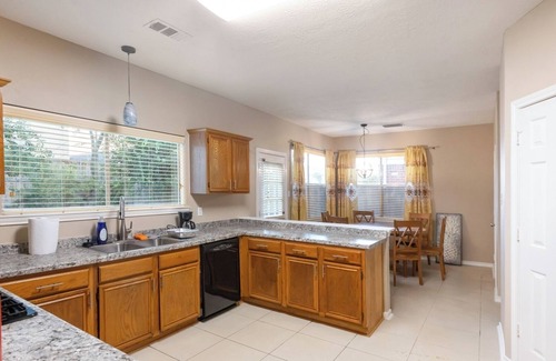 Clodine House | Pet-Friendly 3BR | Near First Colony Mall