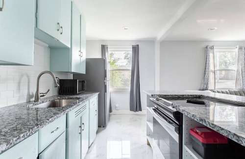 Inglewood House | Pet Friendly! A+ Neighborhood Hip! Patio Home!