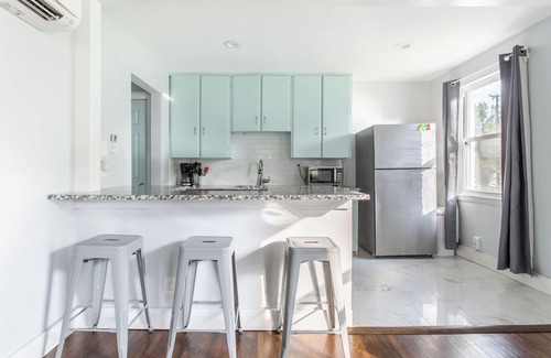 Inglewood House | Pet Friendly! A+ Neighborhood Hip! Patio Home!