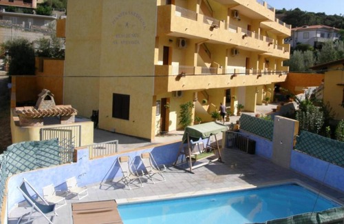 Fluminimaggiore House | Pet-Friendly Apartment "Residence Pianeta Sardegna 6" with Pool, A/C & Terrace