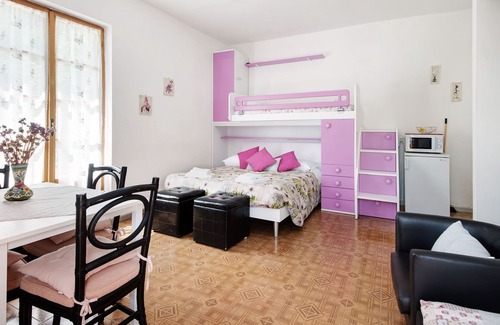 Borzonasca Apartment | Pet-Friendly Apartment with Mountain View, Shared Pool & Wi-Fi