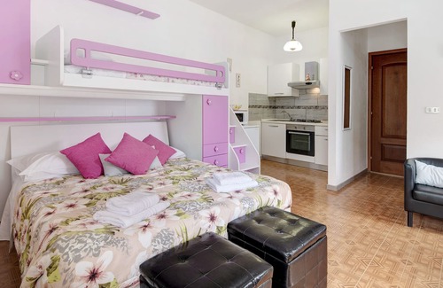 Borzonasca Apartment | Pet-Friendly Apartment with Mountain View, Shared Pool & Wi-Fi