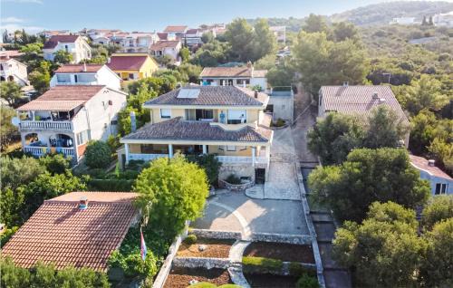 Zdrelac Apartment | Pet Friendly Apartment In Zdrelac