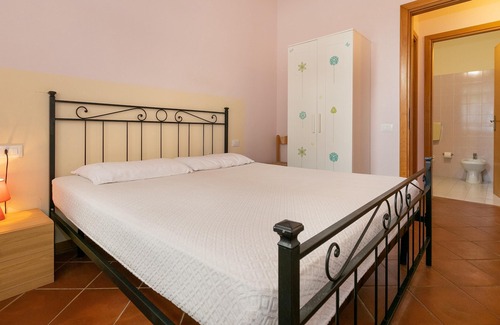 Bibbona Other | Pet-Friendly Apartment 'Marina 1 - Bilocale' with Garden, Pool & Wi-Fi