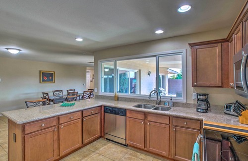 Litchfield Park House | Pet-Friendly Arizona Escape: Golf & Hike Nearby!