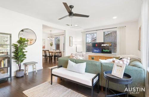 Windsor Park House | Pet Friendly ATX Escape with Game Room and Free Parking