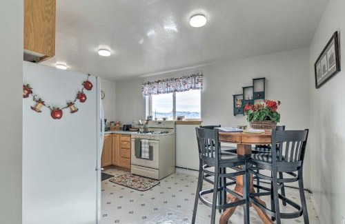 Sevier County House | Pet-Friendly Aurora House with Mountain Views!