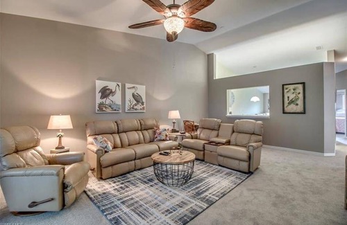 Cypress Lake Apartment | Pet Friendly Condo in Parker Lakes! - Daffodil III - Roelens Vacations