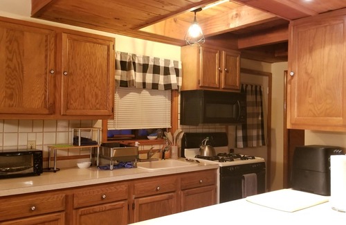 Lake Ariel House | Pet-Friendly Cabin in The Hideout Lake Community