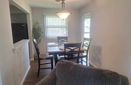 Austintown House | Pet Friendly, clean, 3-bedroom house in Austintown. Great, Quiet location!