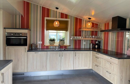 Hippolytushoef Villa | Pet-Friendly Coastal Villa