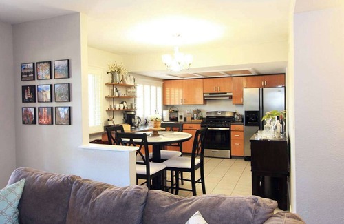 Sunset House | Pet friendly. Cozy 3-BR home with office, fitness room, laundry in El Paso