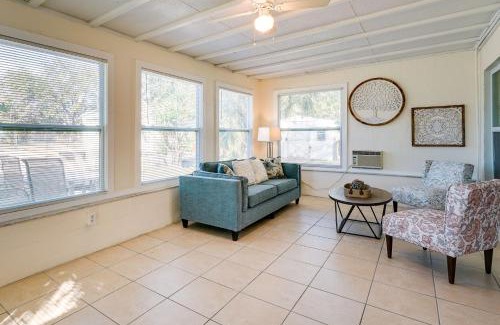 Englewood South House | Pet-Friendly Englewood Home - 4 Mi to Beach!