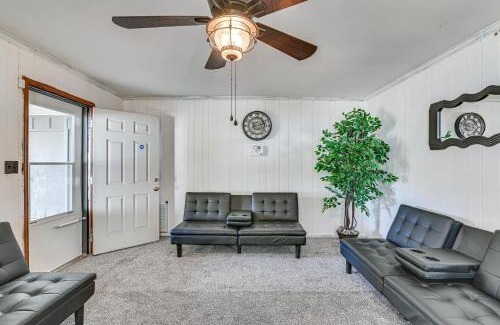 Eutaw House | Pet-Friendly Eutaw Home Near Historic Square
