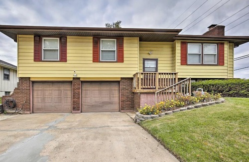 Waldron House | Pet-Friendly Getaway with Yard - 12Mi to Downtown KC