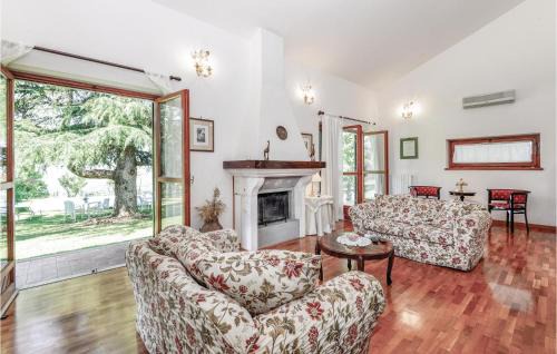 Montopoli di Sabina House | Pet Friendly Home In Montopoli Di Sabina Ri