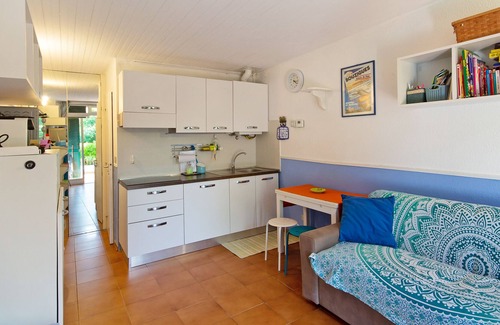 Sestri Levante Apartment | Pet-Friendly Holiday Home 'Monolocale nel Parco' with Garden, Shared Pool & Wi-Fi